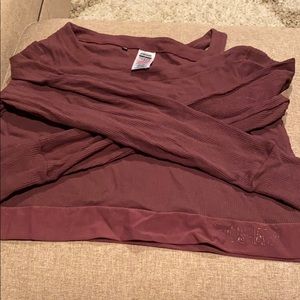 gymshark crop longsleeve top